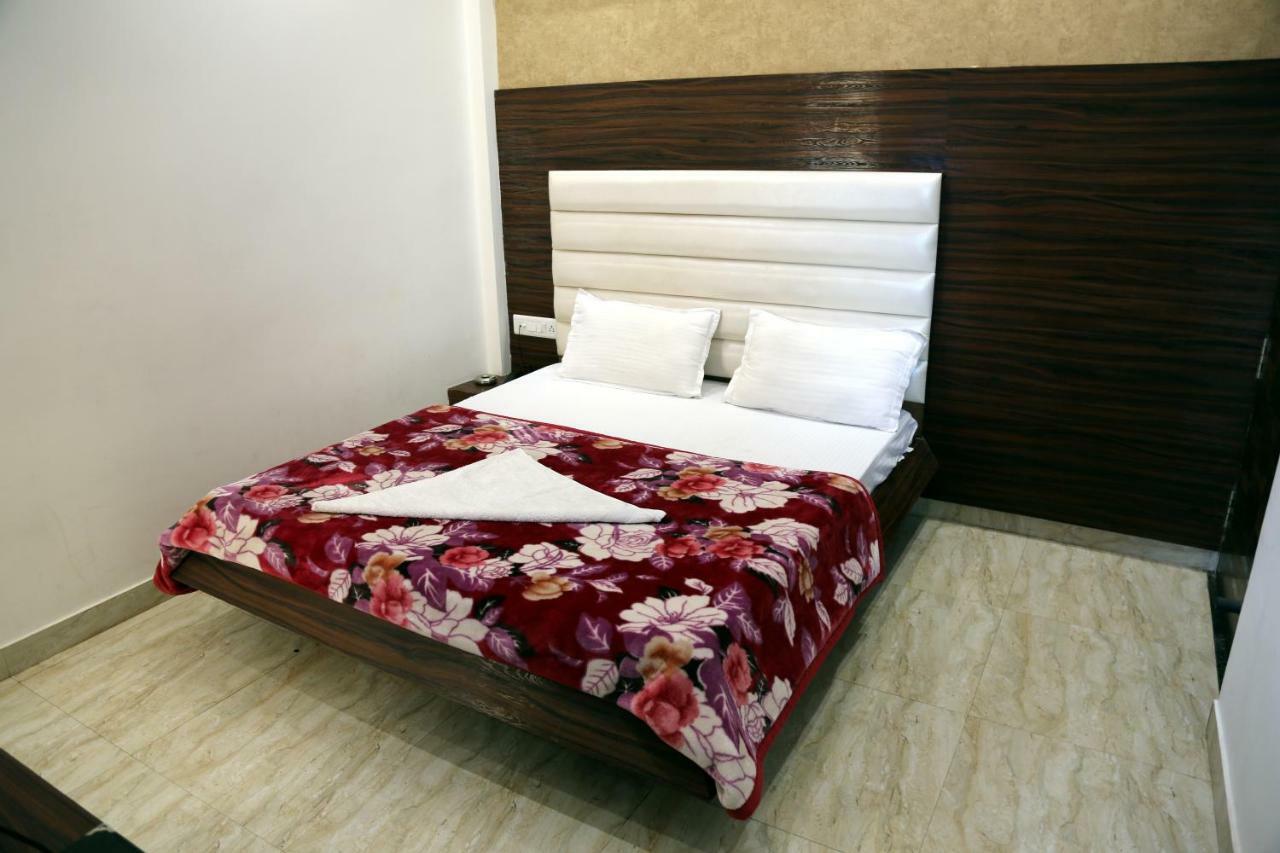 Shree Anand Dham Hotel Vrindávan Kültér fotó