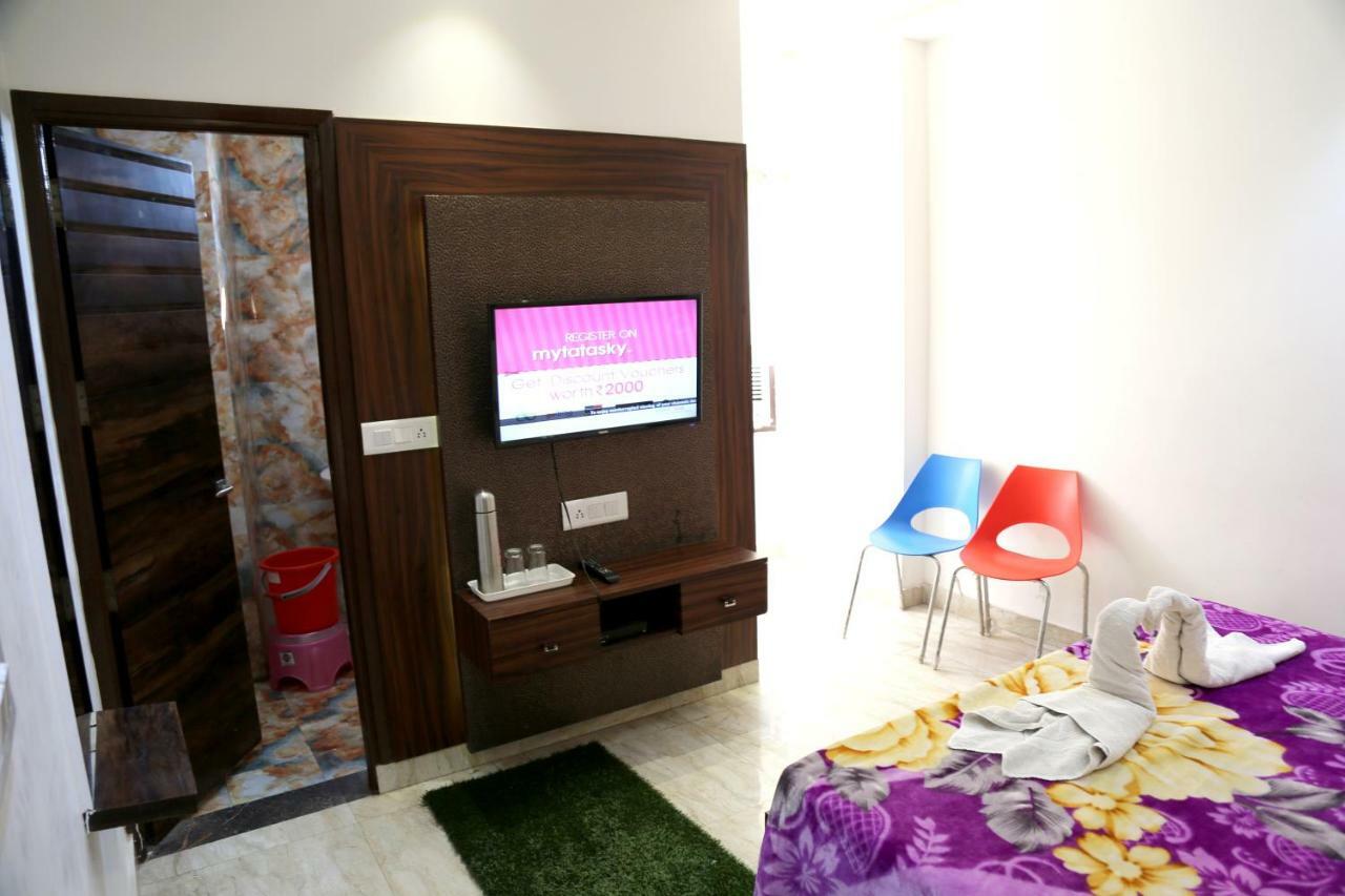 Shree Anand Dham Hotel Vrindávan Kültér fotó
